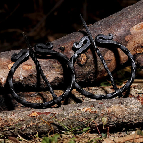 Hand -forged Twisted S shape Brooch with Twisted clock pin Medival design unisex for cloak...