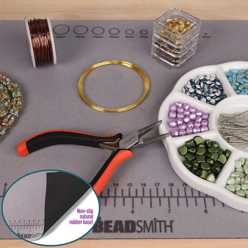 The Beadsmith Treasure Mat Tray and Mat - 11 x 14 Inches - Grey Flocked Tray with Cover - Non-Slip, Rubber Base Mat - Design Board for Jewelry Mak...