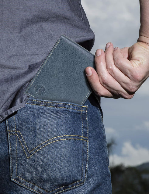 Timberland mens Leather Wallet With Attached Flip Pocket, Navy (Fine Break), One Size...