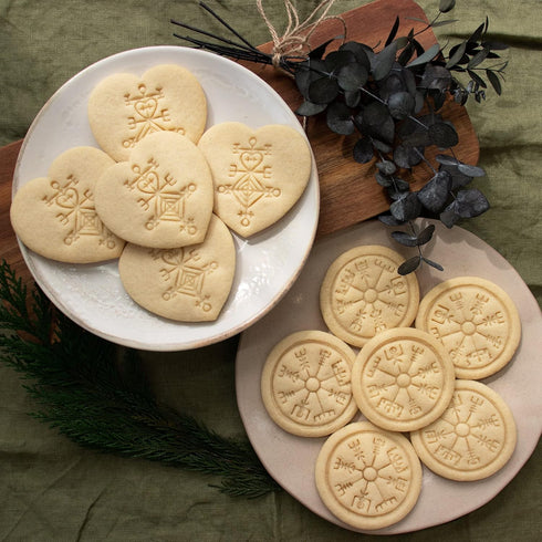 Set of 2 Icelandic Magical Stave cookie cutters (Designs: Love Charm Astarstafur & Runic Compass Vegvisir), 2 pieces - Bakerlogy...