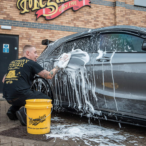 Meguiar's Yellow Bucket, Car Wash Bucket for Water and Suds - 3.5 Gallon...