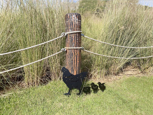 Metal Stake Chicken Decorative Garden Stakes Black Small Chicken Silhouette Garden Statues for Yard Outdoor Lawn Patios Garden Decoration,Set of 4...
