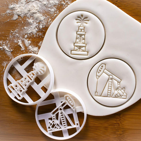 Set of 2 cookie cutters (Designs: Oil Derrick & Pump Jack), 2 pieces - Bakerlogy...