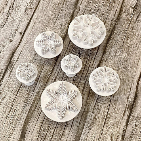 Clever Monster Snowflake Cookie Cutters Set of 6, Plunger Cutter Cake Decorating Supplies Fondant Molds Embossing Tool Snowflake Plunger Cake Cutt...