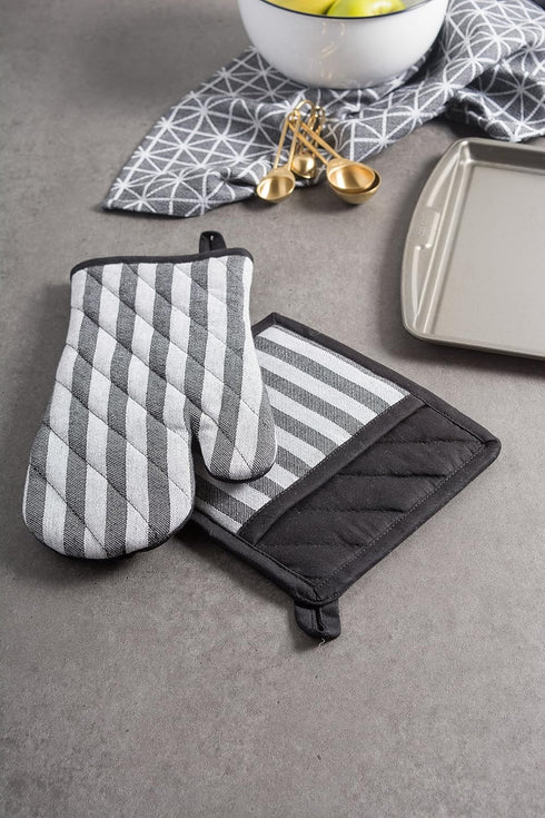 DII Cotton Heat Resistant Kitchen Pot Holders Set, (Set of 2-8x8.5), Farmhouse Chic Geometric Design, Heat Resistant and Machine Washable for Ever...