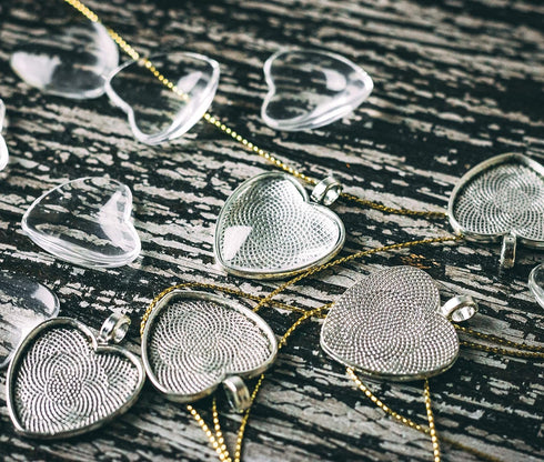 Bastex Heart Shaped Pendants for Jewelry Making. 80 pieces of DIY Pendant Tray Necklace Charms, Includes Metal Bezels and Cabochons - 1 inch, Silv...