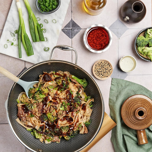 Lee Kum Kee Panda Brand Sauce for Broccoli Beef, 0g Trans Fat, No Artificial Flavors, No High Fructose Corn Syrup, Cholesterol Free, 8 Ounces (Pac...