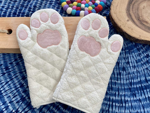 Cricket & Junebug Oven Mitts Cat Paws - White and Pink...