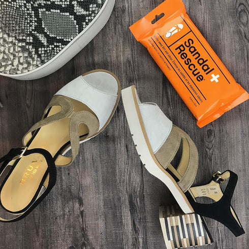 SandalRescue All-Natural Cleaning Wipes. Remove Dirt & Oil Footprints and Clean Sandals All Over. Re-sealable Pack of 15 Wipes...