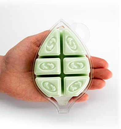 Christmas Tree Natural Soy Wax Melts - 1 Highly Scented 3 Oz. Bar - Made with Responsibly Sourced Soy and Essential Fragrance Oils - Phthalate & Paraffin Free, Vegan, Non-Toxic