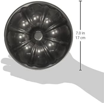 Wilton FLUTED TUBE PAN 6, Gray, 6.58 x 17.1 x 17.1 cm