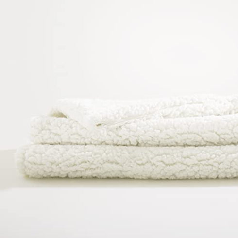 Reafort Ultra Soft Sherpa Body Pillow Cover/Case with Zipper Closure 21"x54" (21"x54" Body Pillow Cover, Cream)