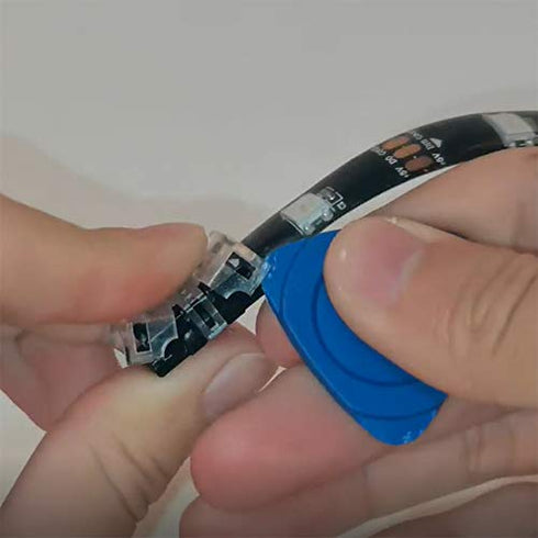 RGBZONE 10Pcs LED Strip Connector 3 Pin 10mm Strip to Strip Unwired Gapless Solderless Connector for Dual Color and Digital Pixel Strip Light