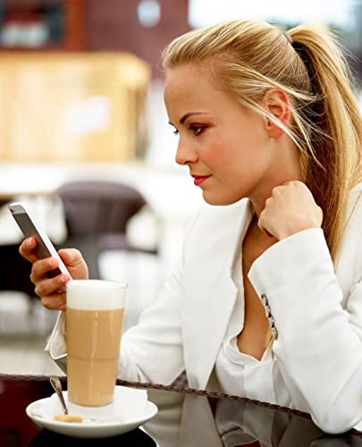 Styla Hair 12 Pack No Crease Hair Tie Blonde Elastic Bands for Thick, Curly, Wavy Hair – Seamless No Slip, No Damage Design Ponytail Holders for Women & Men - Flexible Comfort for All Day Wear Great for High Impact Sports, Workouts & Exercise