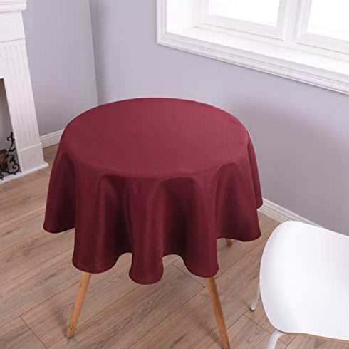 Biscaynebay Textured Fabric Round Tablecloths 60 Inches in Diameter, Burgundy Water Resistant Tablecloths for Dining, Kitchen, Wedding, Parties etc. Machine Washable