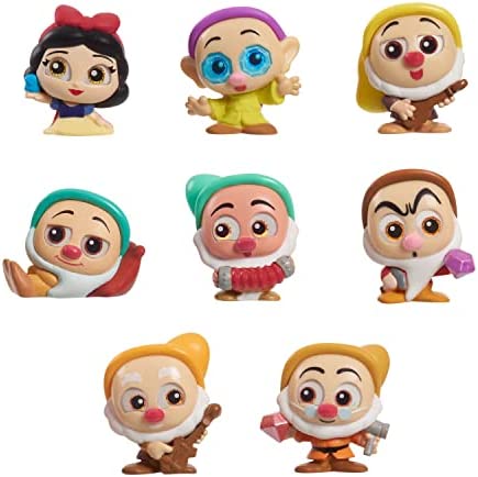 Disney Doorables Snow White Collection Peek, Kids Toys for Ages 5 Up