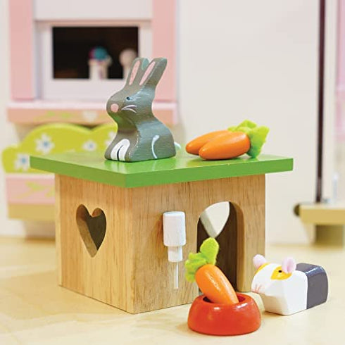 Le Toy Van - Adorable Wooden Daisylane Bunny & Guinea Accessories Play Set for Dolls Houses | Girls Dolls House Furniture Sets - Suitable for Ages 3+ (ME045)
