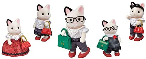 Calico Critters Fashion Playset Tuxedo Cat, Dollhouse Playset with Figure and Fashion Accessories