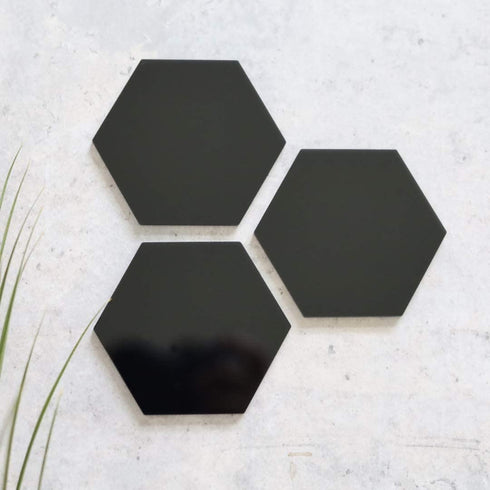 UNIQOOO 20 Pack Tint Black Hexagon Acrylic Place Card for Wedding | DIY Blank Acrylic Table Seating Cards, Escort Plates - Perfect for Dinner Parties Business Event
