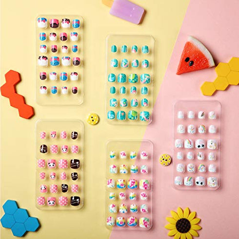 120 Pieces Kids Press on Nails Children Fake Nails Artificial Nail Tips Girls Full Cover Short False Fingernails for Girls Kids Nail Decoration (Little Girl)