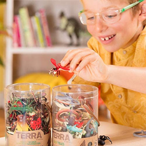 Terra by Battat – Insect World 60 pcs – Assorted Miniature Insect Toys For Kids 3+