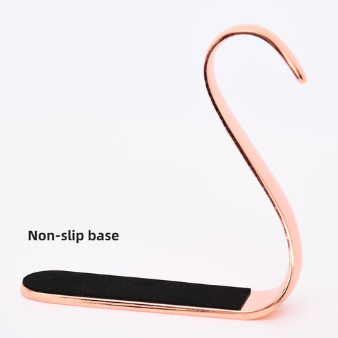 Yuokwer Set of 4 Christmas Stocking Holders for Mantel Stocking Hooks Hanger for Fireplace Christmas Safety Hang Grip Stockings Clip for Christmas Party Decoration (Rose Gold, Pack of 4)