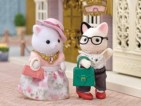 Calico Critters Fashion Playset Tuxedo Cat, Dollhouse Playset with Figure and Fashion Accessories