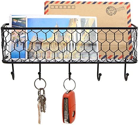 MyGift Wall Mounted Farmhouse Matte Black Chicken Wire Metal Entryway Mail Holder Letter Organizer Storage Basket with 5 Key Hooks