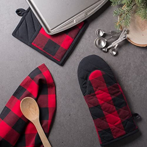 DII Buffalo Check Kitchen Collection, Classic Farmhouse Kitchen Set, Potholder, Red & Black, 2 Piece