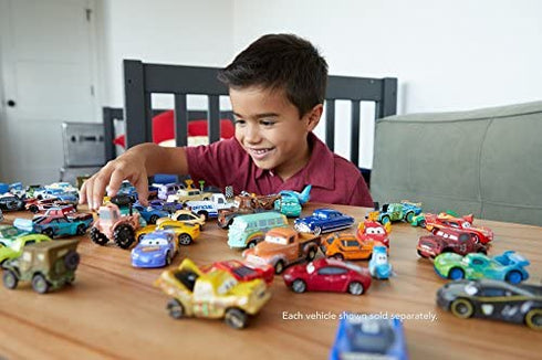 Disney Pixar Cars Deluxe Mack