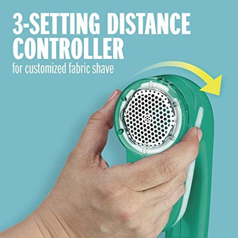 Conair Fabric Shaver and Lint Remover, Battery Operated Portable Fabric Shaver, Green
