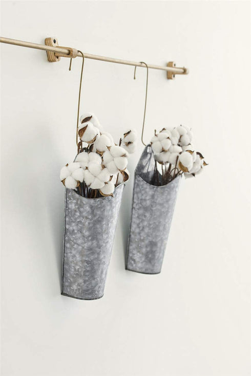 Mkono Galvanized Metal Wall Planter Farmhouse Wall Vase Planters Decor for Succulents or Herbs, Rustic Wall Hanging Planters Flowers Holder Country Rustic Home Wall Decor Set of 2, Silver, Small