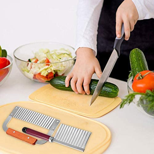 2 Pieces Crinkle Cutters for Vegetable Potatoes Fries Stainless Steel Wavy Slicers Kitchen Crinkle Cutter Knife Chipper Salad Chopping Cucumber Carrot Fruit