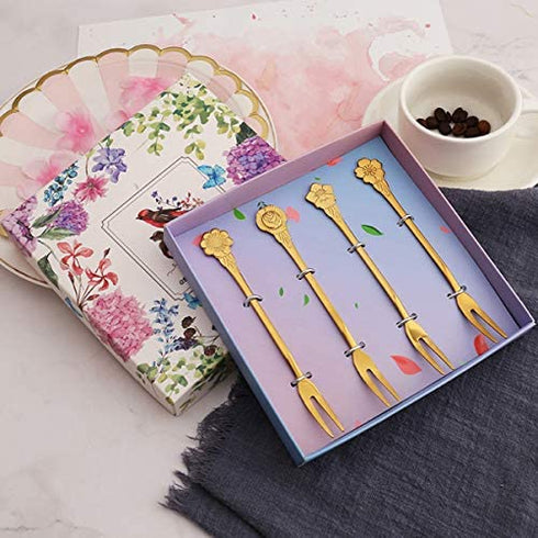 8Pcs 4.9 Inch Flower Stainless Steel Friut Forks Small Pickle Forks Dessert Cake Forks Salad Bistro Cocktail Fork Two Prong Dinner Appetizer Fork For Banquet Party Seafood Cocktail (Gold)