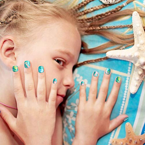 120 Pieces Kids Press on Nails Children Fake Nails Artificial Nail Tips Girls Full Cover Short False Fingernails for Girls Kids Nail Decoration (Little Girl)