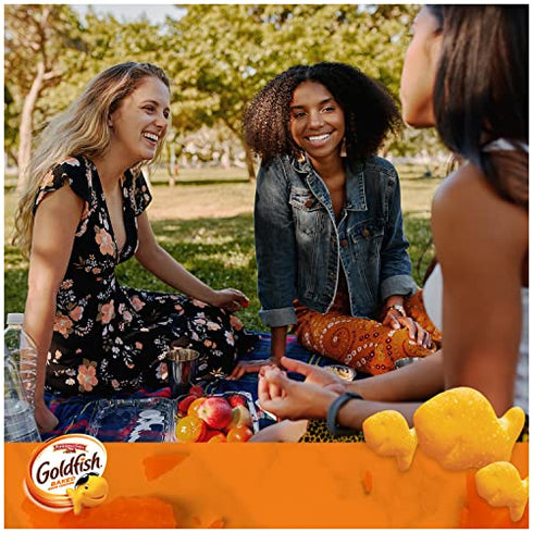 Goldfish Cheddar Crackers, Snack Pack, 1 oz, 20 CT Multi-Pack Box