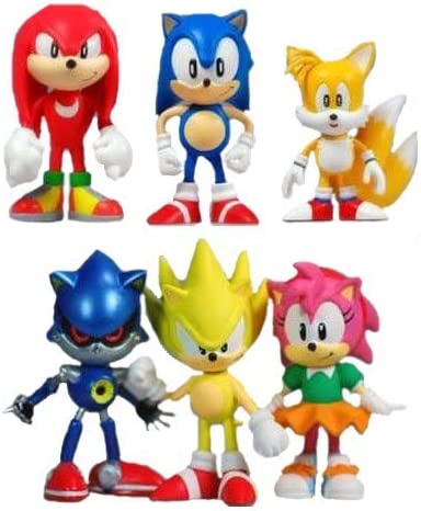 Classic Sonic and Friends 15 Piece Figure Play Set Featuring Sonic Figures, Themed Palm Trees and Sonic Themed Gems