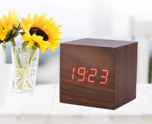 Digital Alarm Clock, Wooden Electronic LED Time Display Battery Operated Desk Small Clock with Indoor Temperature 3 Alarm Settings Adjustable Alarm Volume (Red)