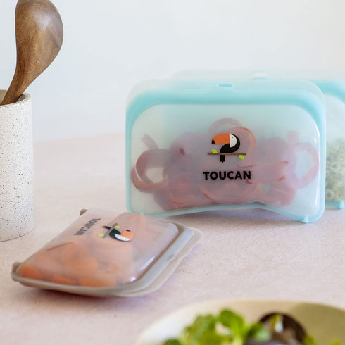 Food grade Silicone Storage Bags 5 pcs Leakproof Reusable Storage Bag set Sandwich Bag and Cooking Bag Snack Bags Dishwasher Oven and Microwave Safe Silicone Containers