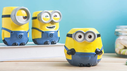 Zak Designs Despicable Me Minions Otto Unique 3D Sculpted Ceramic Coffee Mug, Collectible Keepsake Tea Mug for Hot Drinks (14 oz, Otto)