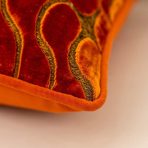 Yangest Burnt Orange Velvet Geometric Square Throw Pillow Cover Wavy Line Cushion Case Modern Zippered Pillowcase for Sofa Couch Bedroom Living Room Chair, 18 x 18 Inch