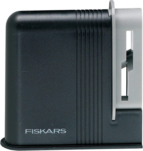 Fiskars 1005137 Scissors Sharpener, 3.5 x 10.2 x 9.8 cm, Orange