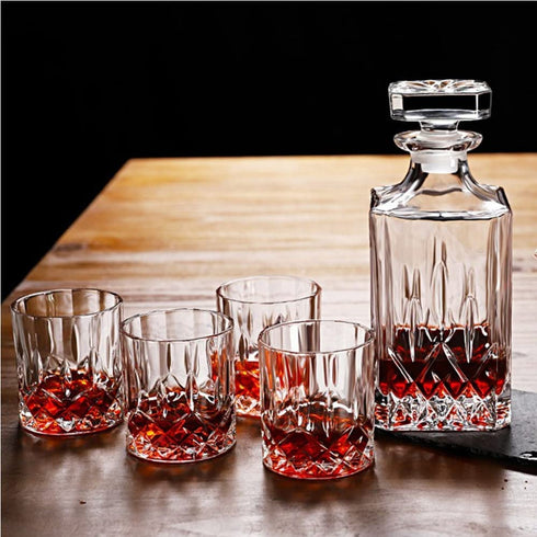 SJZQ Old Fashioned whiskey Glasses set ,with 4PCS 10OZ Crystal Whisky Rocks Glasses for Beer mug, Bourbon, Liquor Cocktail ,Drinks water tumbler Gifts