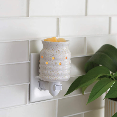 CANDLE WARMERS ETC Pluggable Fragrance Warmer- Decorative Plug-in for Warming Scented Candle Wax Melts and Tarts or Fragrance Oils, White Farmhouse