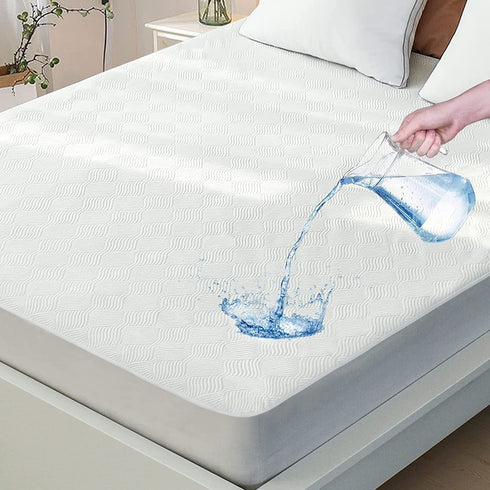 LUTE Queen Size Mattress Pad, Waterproof Mattress Protector, Premium 3D Air Bamboo Bed Cover Protection, Breathable Cooling Cover with Vinyl-Free Noiseless TPU, Fitted 18" Deep Pocket