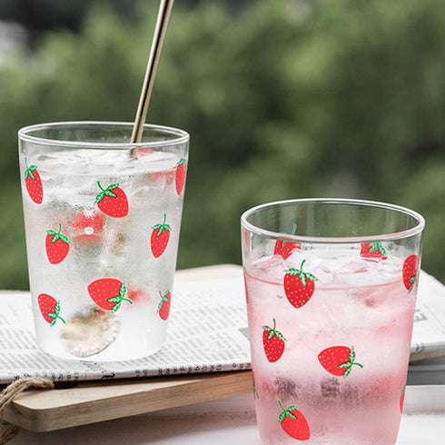 Hemoton 350ml Glass Cup Strawberry Pattern Drinking Cup Clear Glass Tea Cup Heat-proof Water Cup for Home Office (Red)