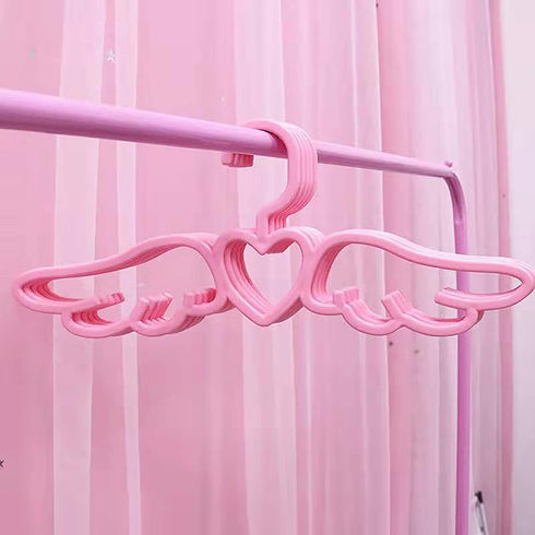 Plastic Clothes Hanger Heart Hangers Space Saving Cute Hangers for Outside Clothes Closet for Shirt Suit Coat 10PCS (Pink)