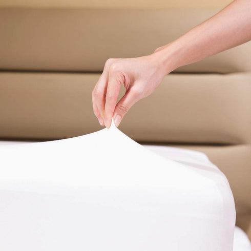 Fitted Sheet- COSMOPLUS Queen Fitted Sheet Only?No Flat Sheet or Pillow Shams?,4 Way Stretch Micro-Knit,Snug Fit,Wrinkle Free,for Standard Mattress and Air Bed Mattress from 8? Up to 14?,White