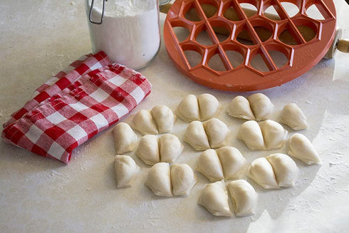 1 X Hunky Bill Little Pierogi Maker