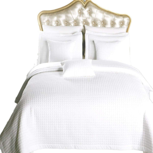 Checkered Style Soft and Plush Coverlet, 2PC Set Stitched Filled Bedspread, Extra Soft Bed Cover, Checkered Pattern Quilted Bed Quilt, White, Twin XL, Twin